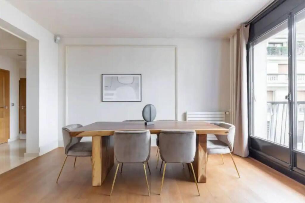 Avenue Montaigne Luxury Apartment 2Br 4P パリ エクステリア 写真